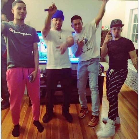 I am not for sale π - Picture 3 of 17